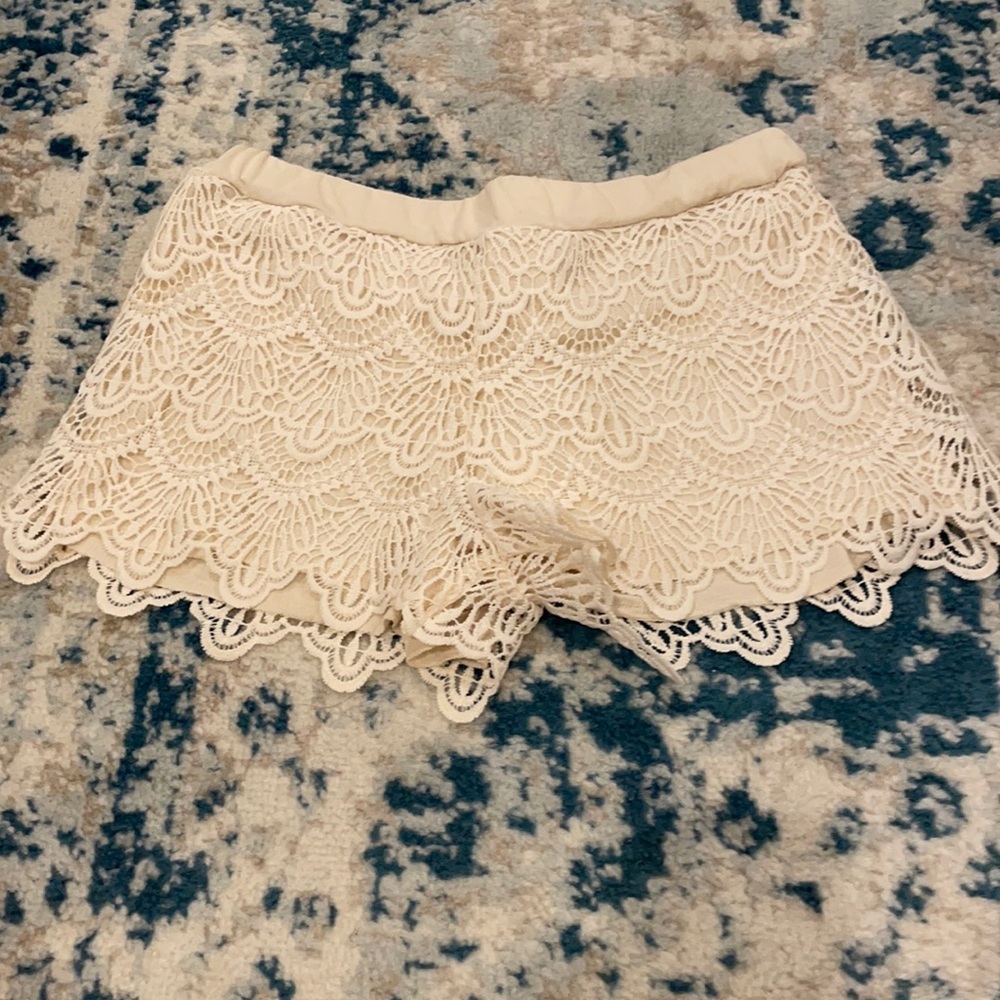White laced bottoms